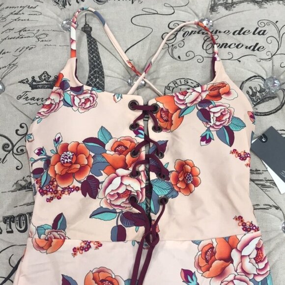 Mossimo Lace-Up Printed One-Piece Swimsuit - Picture 4 of 6